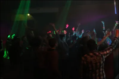 Tu es &agrave; une f&ecirc;te.