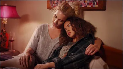 À quel âge Georgia est-elle tombée enceinte de Ginny ?