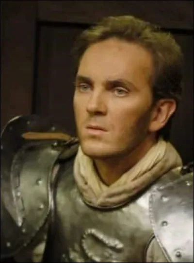 Sa robe est pleine de taches, c'est l'...