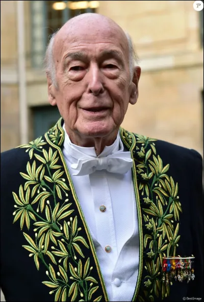 Quand est-il élu à l'Académie française ?