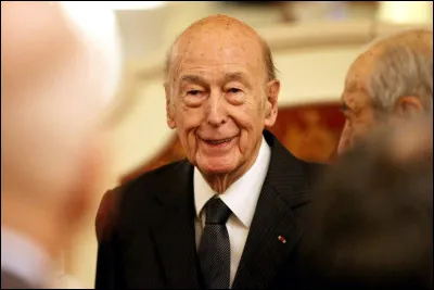 Quelle est la date de son décès, alors âgé de 94 ans ?