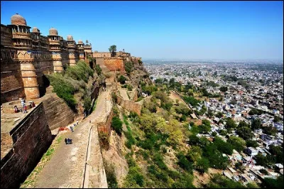 Gwalior, 1 million d'habitants, est une ville d'...