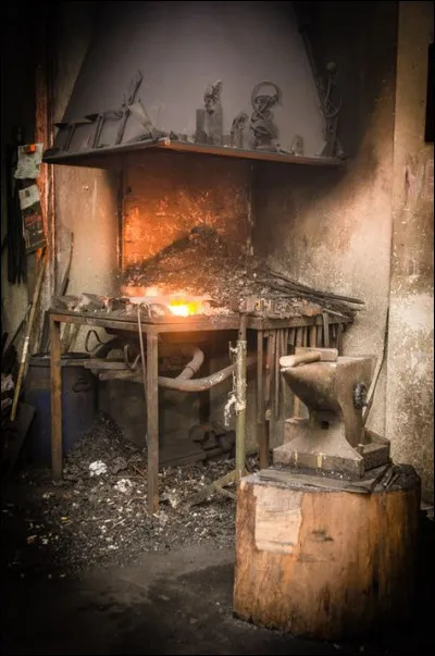 Qui est le dieu forgeron ?