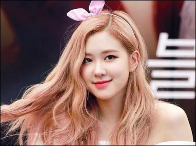 Avec qui Rosé est-elle le plus "complice" dans le groupe ?