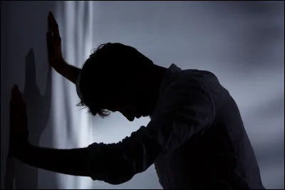 On estime que les personnes atteintes de schizophrénie ont des risques majeurs de décéder prématurément. Leur mort est souvent due à des maladies d'ordre physique.