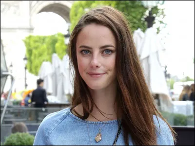 Comment l'actrice de Teresa se nomme-t-elle ?