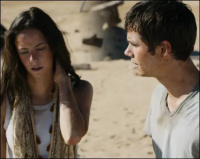 Pourquoi trahit-elle les blocards, à la fin du "Labyrinthe" 2 ?