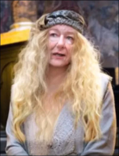 Qui est ce personnage transformé en fille ?