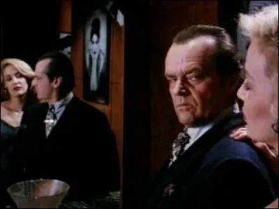 Alicia, la femme que frquente Jack Napier n'est autre que :