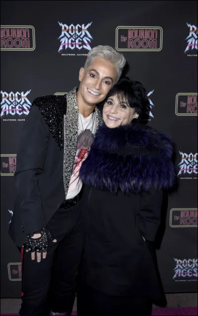 Comment s'appelle sa m&egrave;re ?