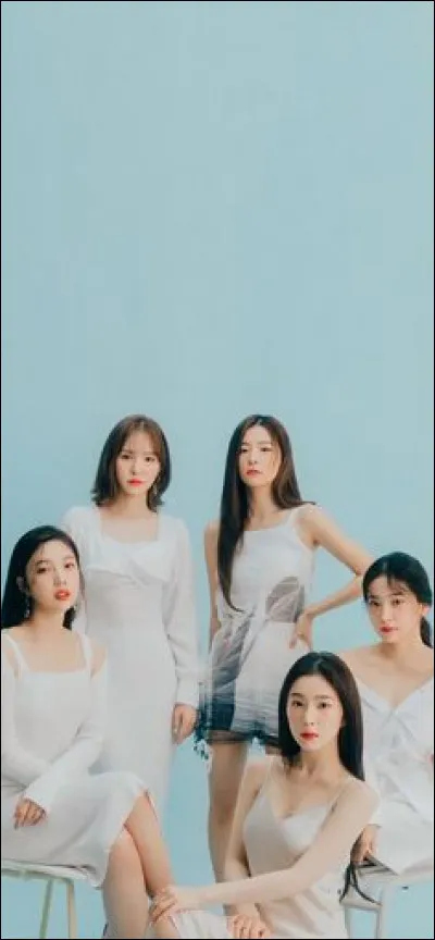 À quel album appartient la chanson "Look" ?