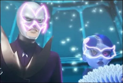 Le Papillon et Mayura forment un duo.