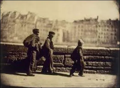 Amorcé au milieu du XIXe siècle, l'exode rural, en 1975 :