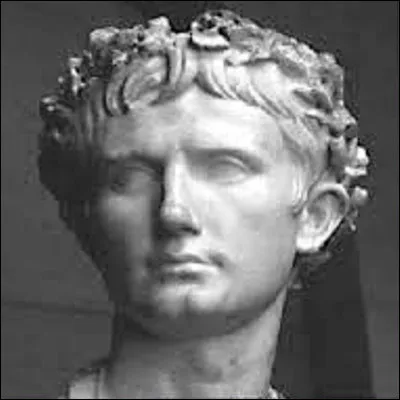 Quel po&egrave;te latin est c&eacute;l&egrave;bre pour ses "Satires" publi&eacute;es entre 35 et 29 av. J.-C. ?