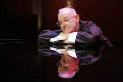 Complétez le titre de cette chanson : "Pourquoi t'es plus...