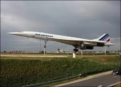 Quel célèbre avion s'est crashé le 25 juillet 2000 ?