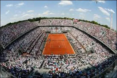 Qui a remporté le tournoi de Roland-Garros en 2000 ?