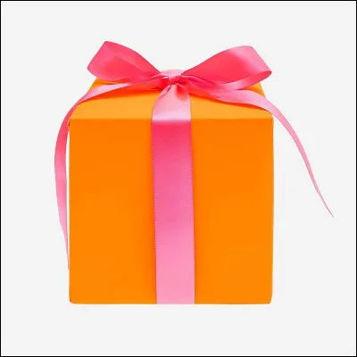 Hannah t'invite à son anniversaire. Tu es impatiente, et vas lui acheter un cadeau. Vu qu'elle aime beaucoup dessiner, tu souhaite lui offrir une palette de peinture. Mais en arrivant dans le rayon, tu vois Kristelle sapprêtant à prendre la palette.