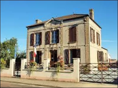 Nous terminons notre balade en Bourgogne-Franche-Comté, à Villeneuve-la-Dondagne. Commune de l'arrondissement de Sens, elle se situe dans le département ...