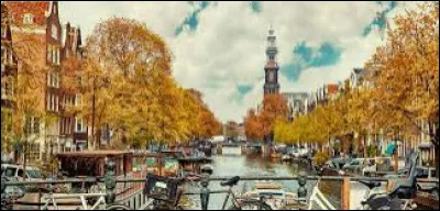 On retourne en Europe. Comment appelle-t-on les habitants d'Amsterdam ?