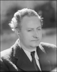 Quel grand crivain franais se surnommait lui-mme Le voyageur immobile ?