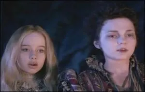 Dans quel film un petit garon de neuf ans trouve un ami vampire du mme ge que lui : Rudolph ?