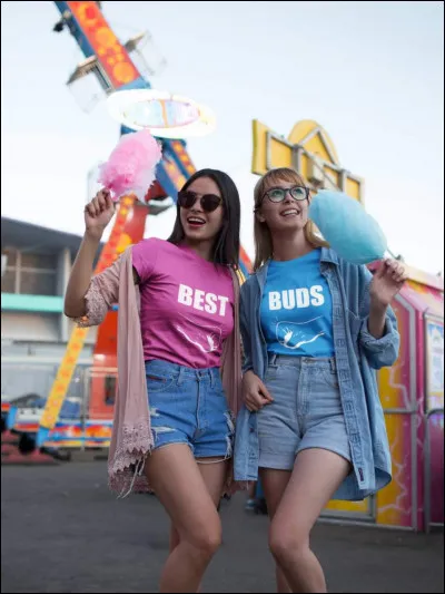 Ta copine va à New-York, comment réagis-tu ?