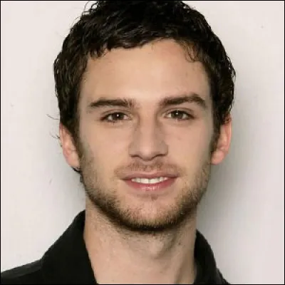 De quel groupe de musique fait partie Guy Berryman ?