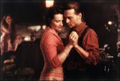 En 1959, dans un village marqué par les traditions et les pesanteurs de la religion, une jeune femme, Viane Rocher (Juliette Binoche), et sa fille, reprennent une vieille pâtisserie pour ouvrir une chocolaterie. Quel est ce film ?