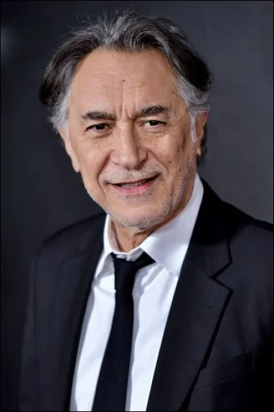 Parmi ces 5 films proposés, cet acteur n'a joué que dans l'un d'entre eux. Lequel est-ce ?