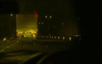 Alors que Beth dort, que voit Zack dans le camion le temps d'une seconde ?