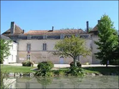 Je vous emmène en Nouvelle-Aquitaine, à la découverte du château de Lignières, à Lignières-Sonneville. Commune de l'agglomération du Grand Cognac, elle se situe dans le département ...