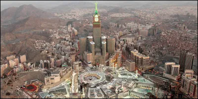 Direction de La Mecque, vers laquelle les musulmans se tournent pour la prière :