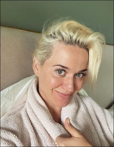 Regard souriant et serein. Comment s'appelle-t-elle ?