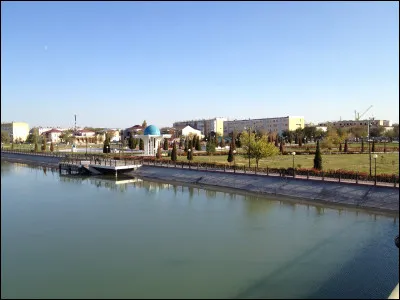 Ourgantsh, 190 000 habitants, est une ville d'...