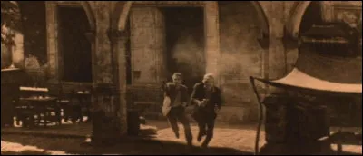 J'ai joué dans le long-métrage "Butch Cassidy et le Kid".
Qui suis-je ?