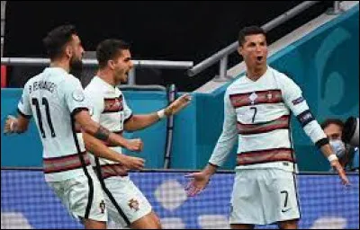 Combien de buts Cristiano Ronaldo a-t-il marqué lors du match "Portugal - Hongrie" ?