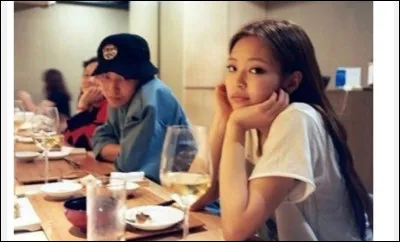 Avec qui Jennie est-elle accusée d'être en couple en 2021 ?