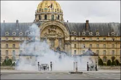 Combien de coups de canon sont tirés lors de l'investiture d'un nouveau président de la République française ?