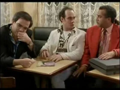 Didier, Bernard et Pascal qui ne se connaissent pas, sont convoqués chez un notaire qui leur annonce que leur mère chanteuse décédée depuis deux ans aux États-Unis leur lègue un héritage de 3 millions de francs à se partager. Quel est ce film ?