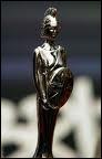 Depuis 1977, les Brit Awards récompensent les...