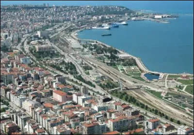 Samsun, 1,3 million d'habitants, est une ville d'...