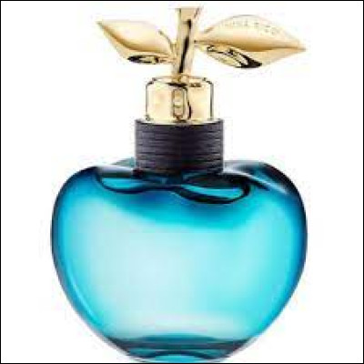 Comment se nomme ce parfum au flacon bleu de Nina Ricci ?