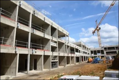 Qui finance la construction des collèges publics ?