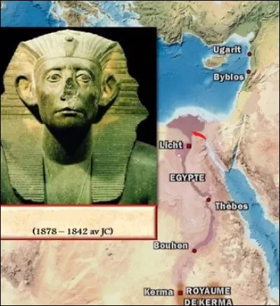 Quel pharaon de la XIIe dynastie entreprit de creuser un canal reliant une branche du Nil à la Mer Rouge ?