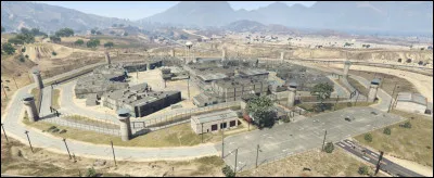 En prison, les cellules ne seront plus de petits studios dotés de téléviseur, de radio, de cuisine. Elles seront simplement équipées de lits, d'une table et d'un coin sanitaire. Dans quel jeu vidéo trouve-t-on ce centre pénitencier ?