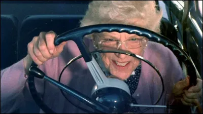 Pour les personnes âgées de 60 ans et plus, une visite médicale annuelle sera obligatoire pour obtenir l'autorisation de conduire un véhicule motorisé. Que signifie le terme "annuelle" dans ce cas précis ?