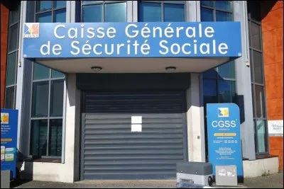 Le plafond de la Sécurité sociale sera augmenté pour une personne vivant seule et sans enfant, pour obtenir la CMU-C, sans contrepartie financière. Que signifie ce sigle ?