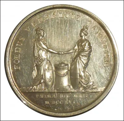 Comment s'appellent les traités d'alliance qui permettent de contrôler des cités et de les faire passer sous le contrôle politique de Rome ?