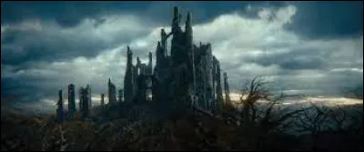 Qui a surgi des t&eacute;n&egrave;bres &agrave; Dol Guldur ?